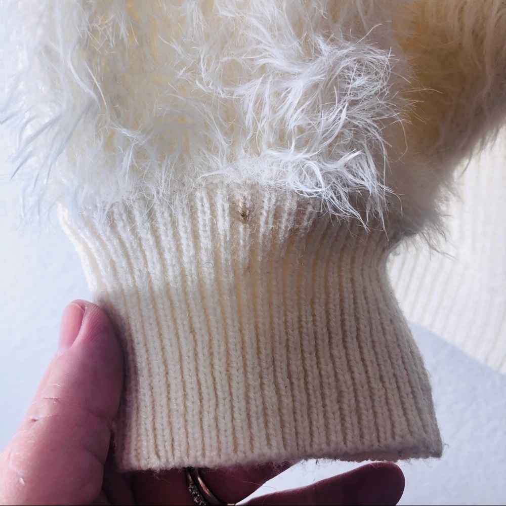 🔥Anthro Knitted & Knotted ivory soft eyelash sleeves sweater - Picture 12 of 12